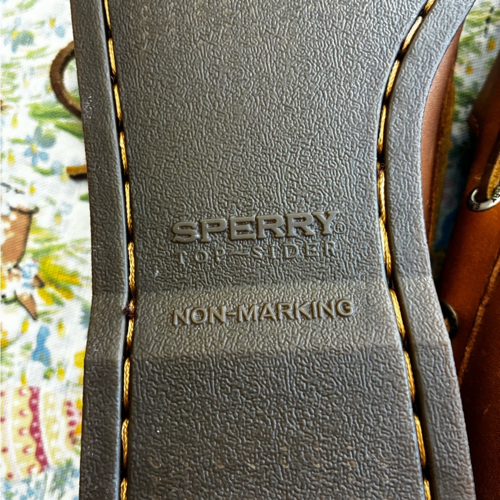 Sperry Classic Men's Brown Leather Boat Shoes - Picture 6 of 7
